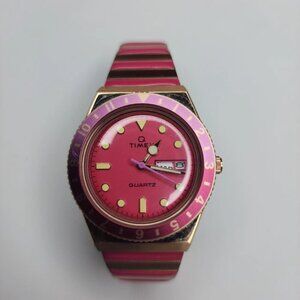 Timex Q Malibu 36mm Women’s Watch Gold & Pink Stainless Steel‎  Day-Date Quartz